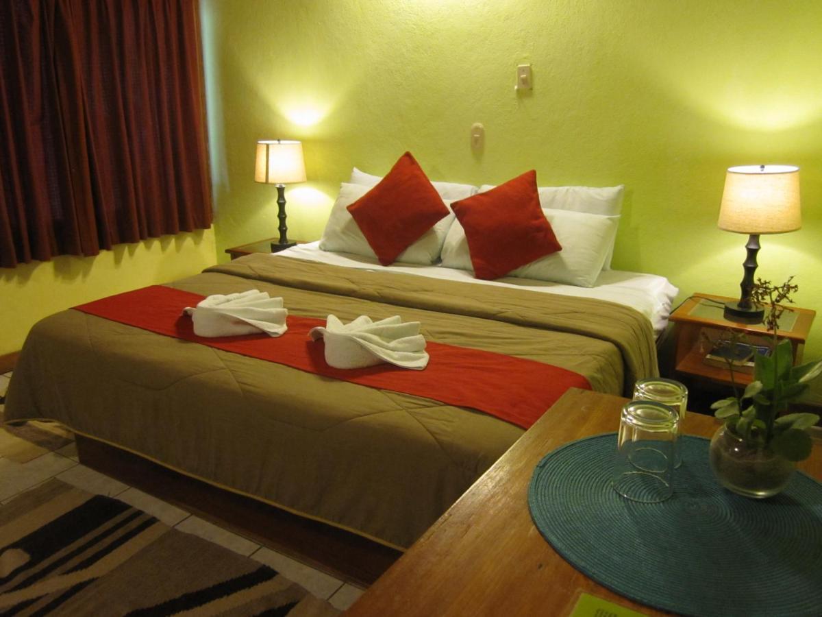Hotel Jaguar Inn Tikal Eksteriør billede