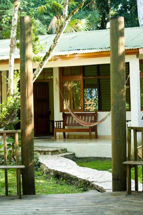 Hotel Jaguar Inn Tikal Eksteriør billede