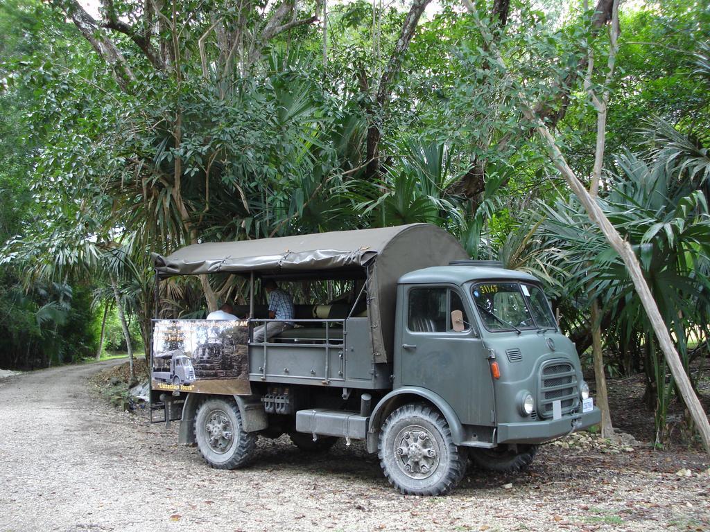 Hotel Jaguar Inn Tikal Eksteriør billede