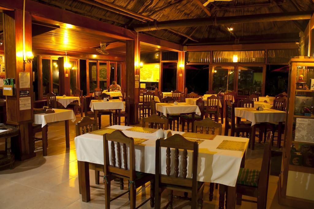 Hotel Jaguar Inn Tikal Eksteriør billede