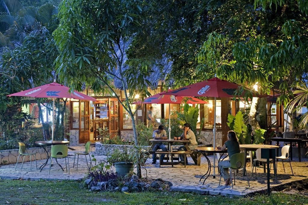 Hotel Jaguar Inn Tikal Eksteriør billede